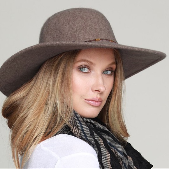 Infinity Raine Accessories - ✨LAST ONE✨Mocha Wool Hat